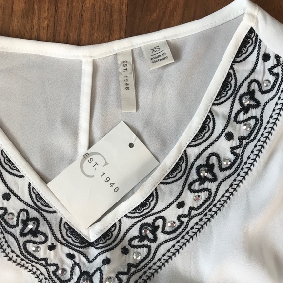 Cato- White Dress Tank w/ Black Embellishments. - Picture 4 of 4